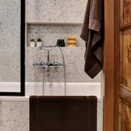 Luxury Trevi House *